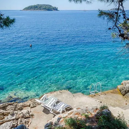 Apartamento In Prizba/insel Korcula 6425 *